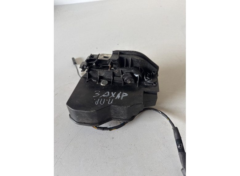 Замок двери передней правой к BMW 5 E60/E61, 2004г.
