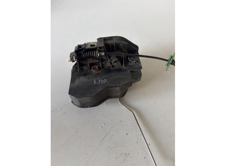 Замок двери задней правой к BMW 5 E60/E61, 2004г.