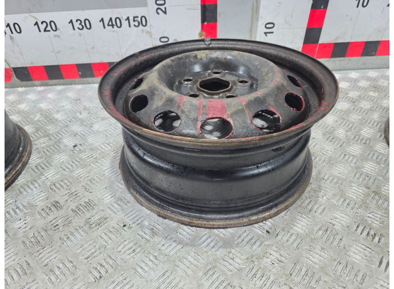 Диск штампованный к Volkswagen Sharan, 2000г.