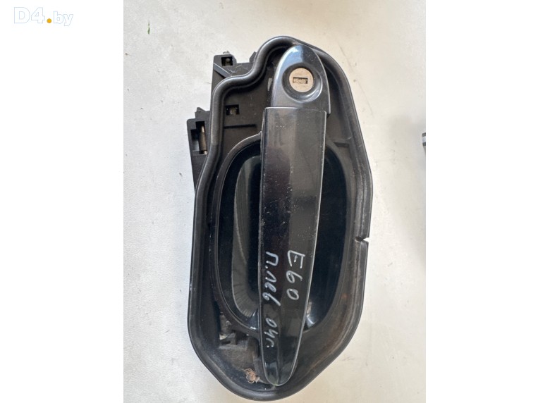 Ручка наружная передняя левая к BMW 5E60/E61 2004 г.