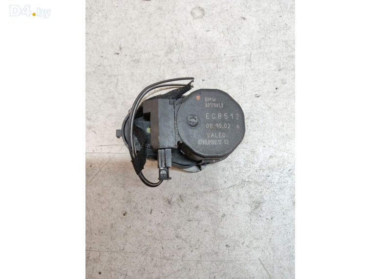 Моторчик заслонки печки к BMW 5E39 2001 г.