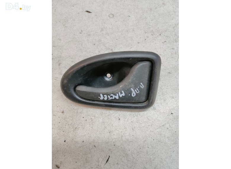 Ручка внутренняя передняя правая к Renault Master 2005 г.