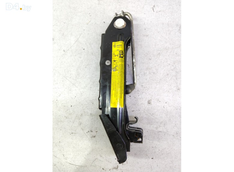 Домкрат к Skoda Octavia 2007 г.