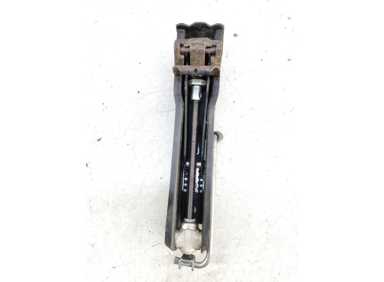 Домкрат к Volkswagen Passat, 2007г.