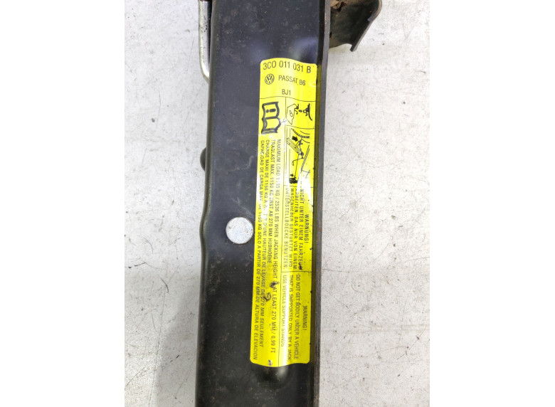 Домкрат к Volkswagen Passat, 2007г.