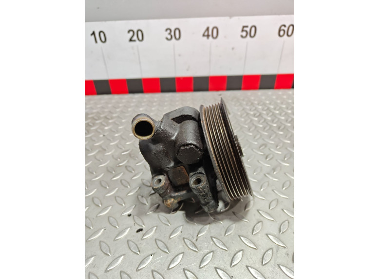 Насос гидроусилителя руля к Ford Focus, 2002г.