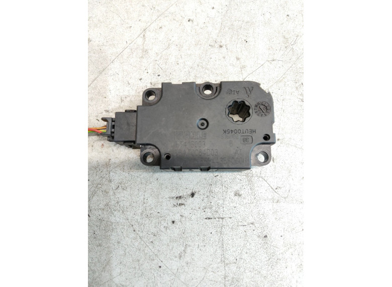 Моторчик заслонки печки к Audi A4, 2020г.