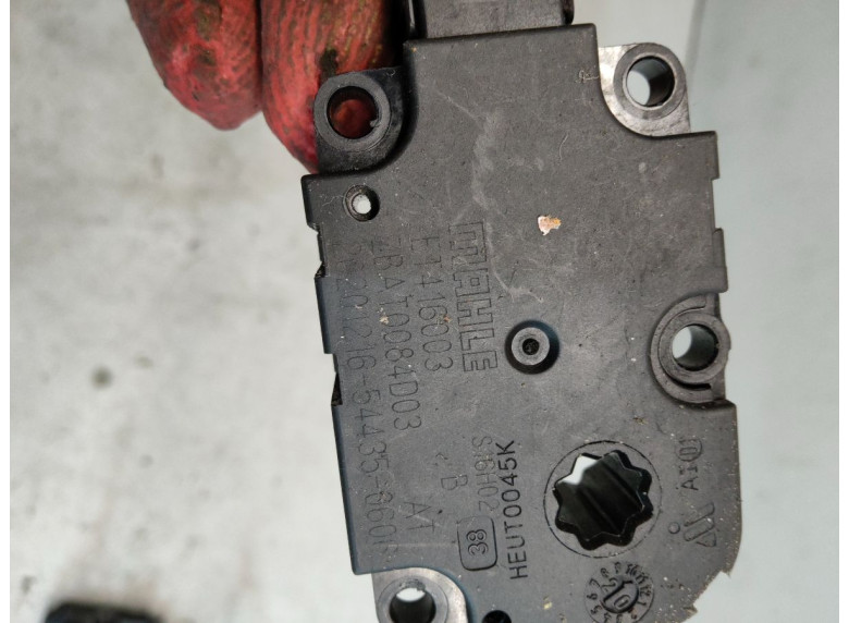 Моторчик заслонки печки к Audi A4, 2020г.