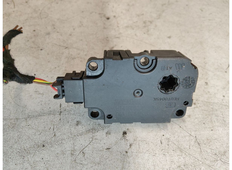 Моторчик заслонки печки к Audi A4, 2020г.