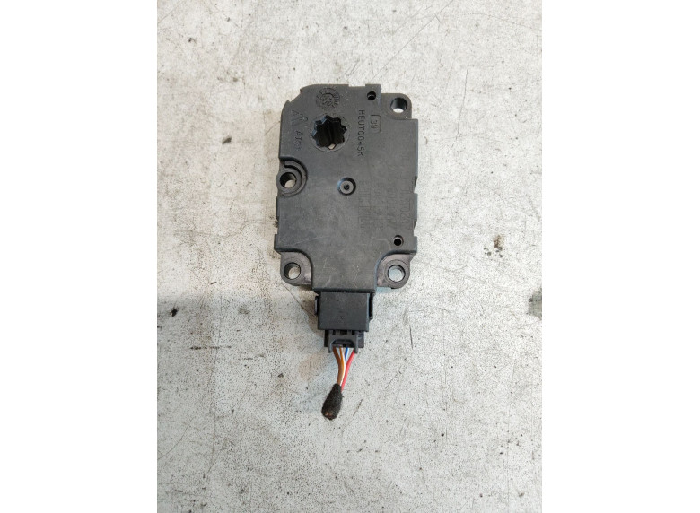 Моторчик заслонки печки к Audi A4, 2020г.