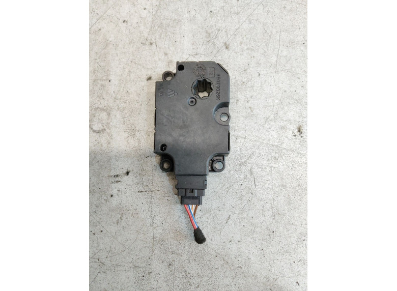Моторчик заслонки печки к Audi A4, 2020г.