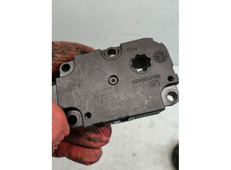 Моторчик заслонки печки к Audi A4, 2020г.