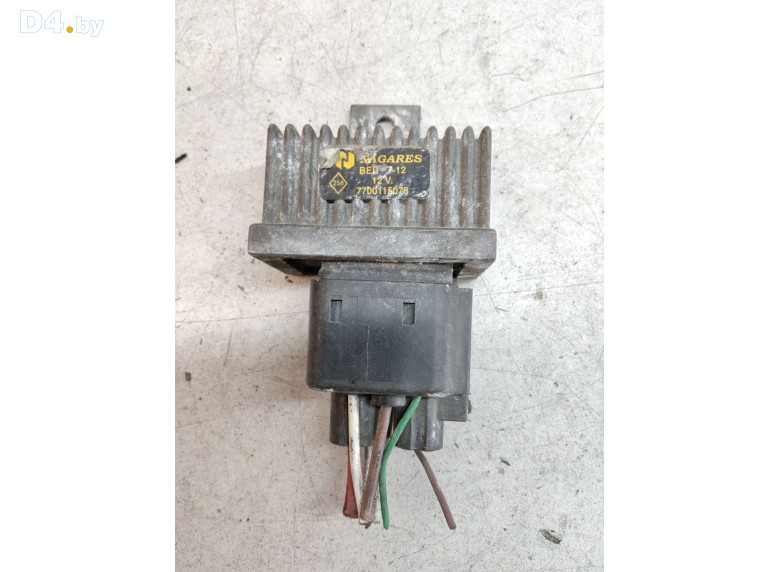 Реле накала свечей к Renault Trafic 2005 г.