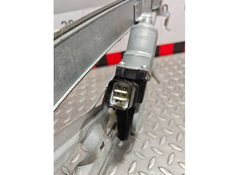 Стеклоподъемник электрический передний левый к Honda Civic, 2011г.