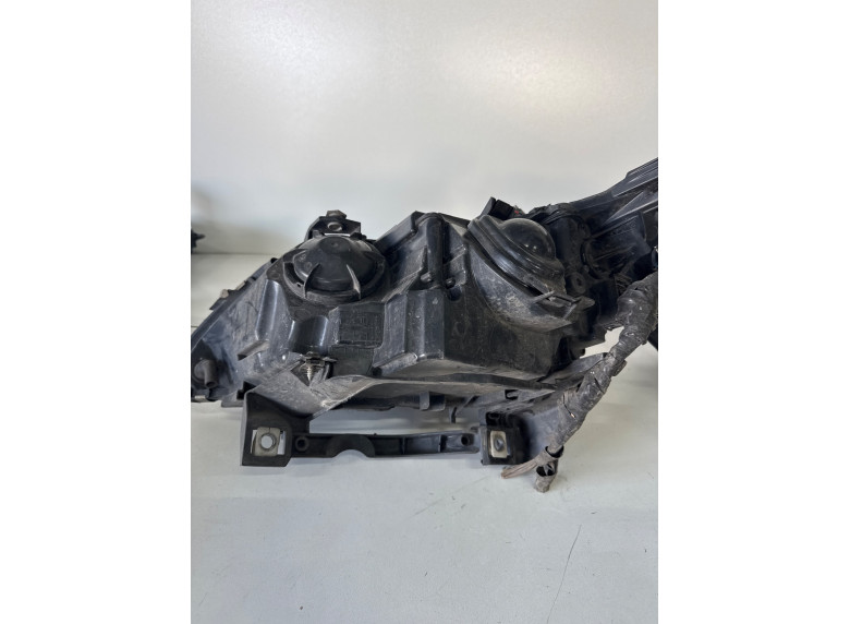 Фара передняя (комплект) к BMW 5 E60/E61, 2007г.