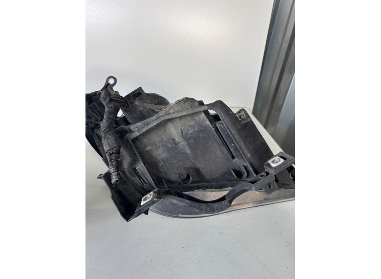 Фара передняя (комплект) к BMW 5 E60/E61, 2007г.