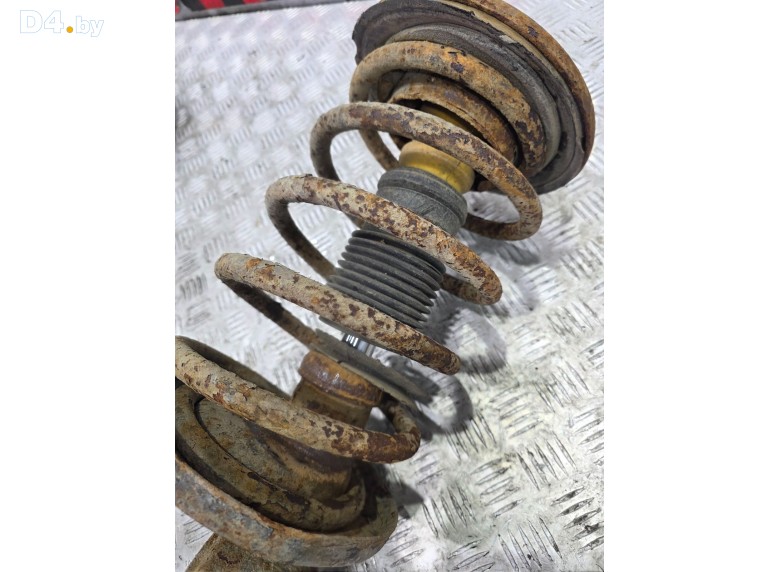 Амортизатор передний к Audi 100 1988 г.