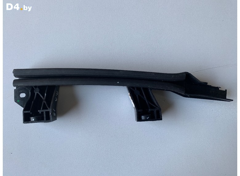 Направляющая стекла к Peugeot 308 2022 г.