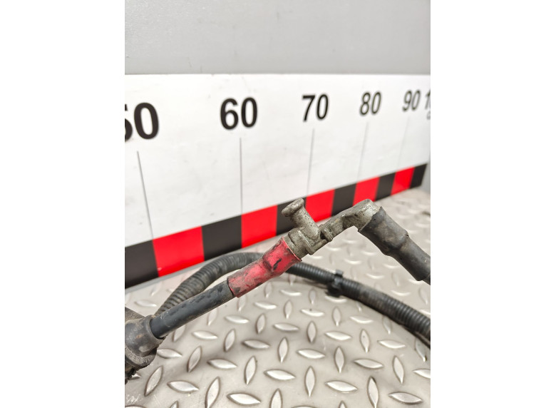 Плюсовой провод аккумулятора к Audi A6, 2006г.