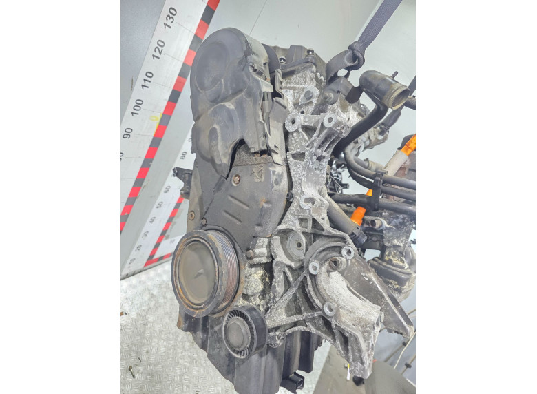 Двигатель к Audi A4, 2006г.