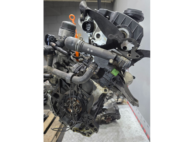 Двигатель к Audi A4, 2006г.