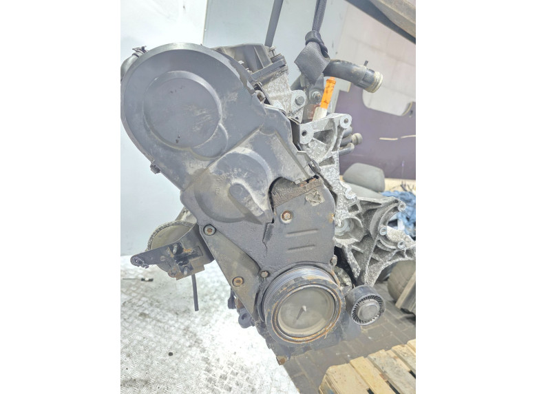 Двигатель к Audi A4, 2006г.