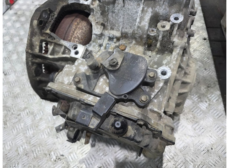 КПП автоматическая (АКПП) к Volkswagen Golf, 2002г.