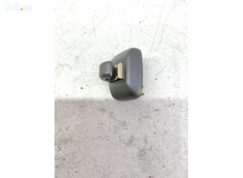 Крепление (крючок) солнцезащитного козырька к Audi A4 2008 г.