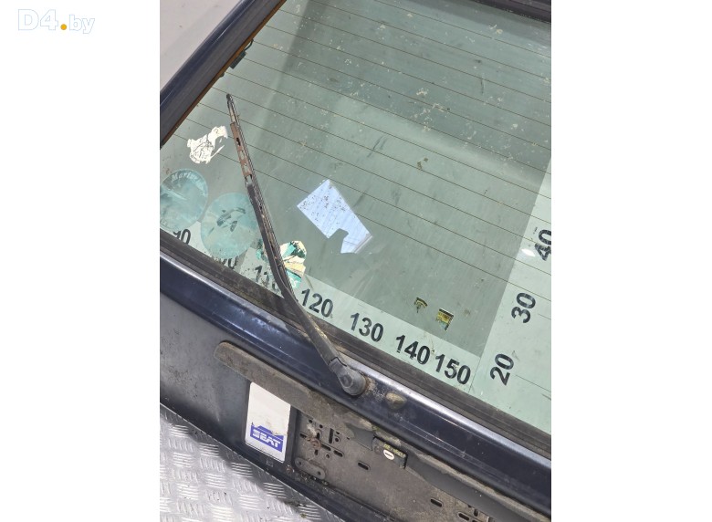 Щеткодержатель задний к Volkswagen Golf 1990 г.