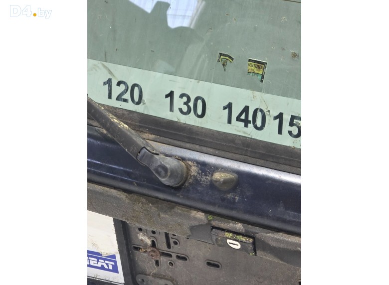 Моторчик заднего стеклоочистителя (дворника) к Volkswagen Golf 1990 г.