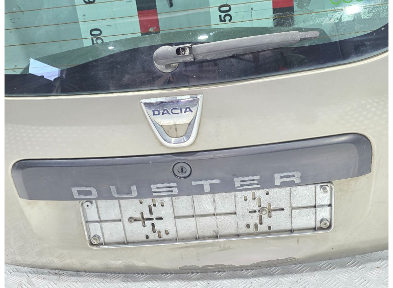Накладка подсветки номера к Dacia Duster, 2012г.