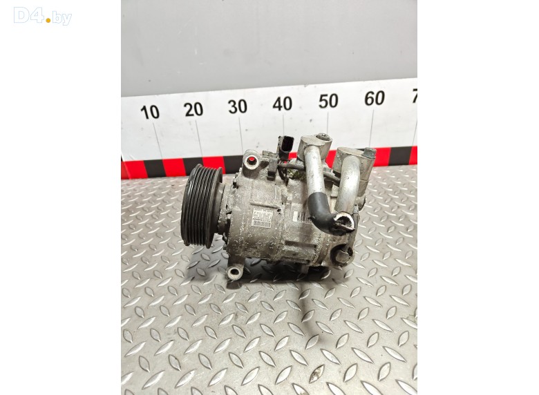 Компрессор кондиционера к Audi A4 2006 г.