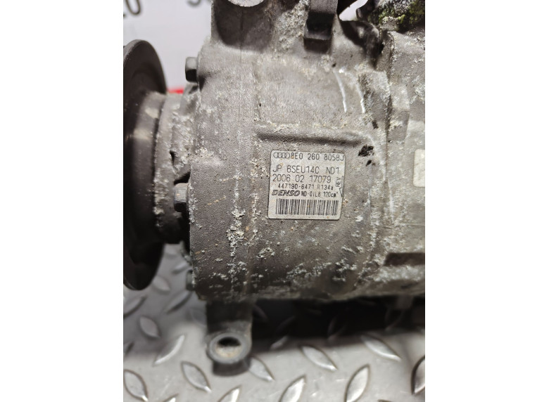 Компрессор кондиционера к Audi A4, 2006г.