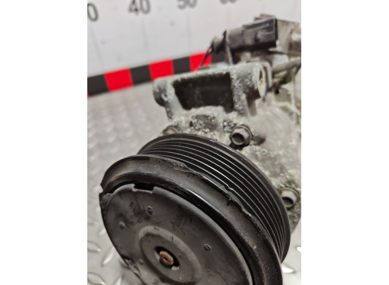 Компрессор кондиционера к Audi A4, 2006г.