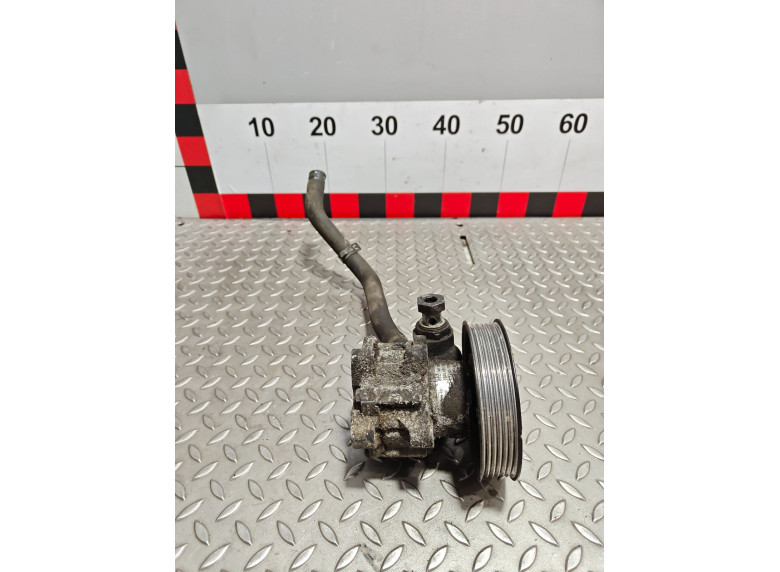 Насос гидроусилителя руля к Audi A4, 2006г.