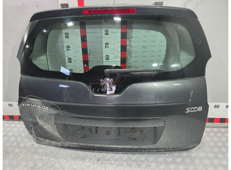 Накладка подсветки номера к Peugeot 5008, 2011г.