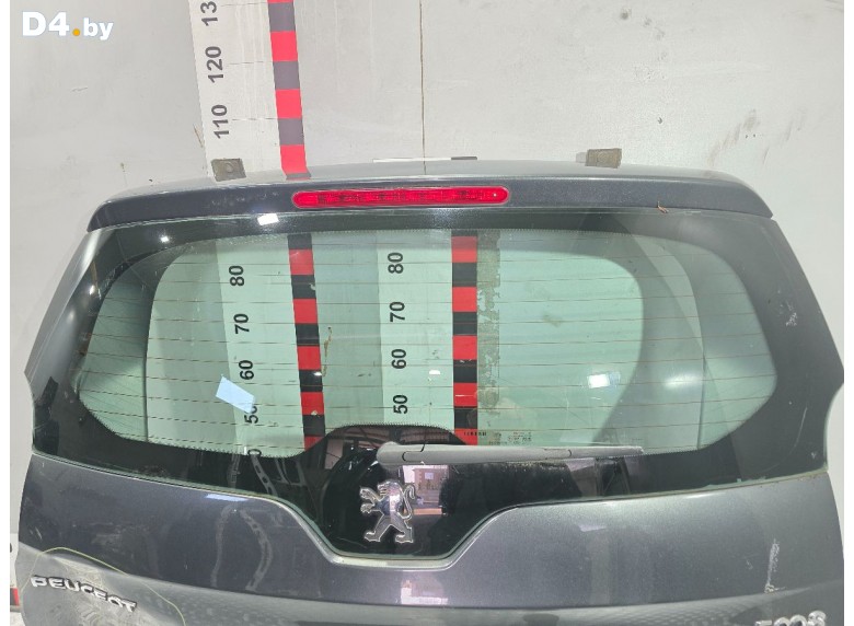 Стекло заднее к Peugeot 5008 2011 г.