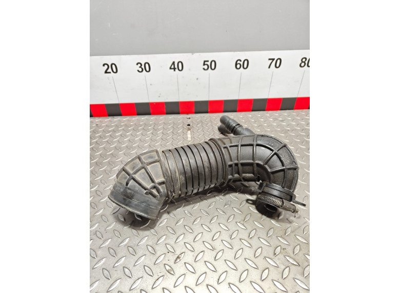 Патрубок турбины к Audi A4, 2006г.