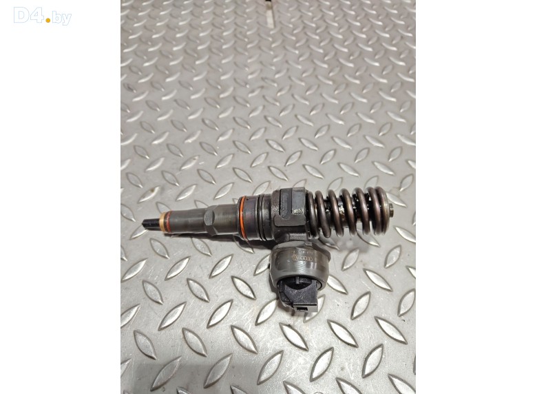 Форсунка к Volkswagen Golf 2002 г.