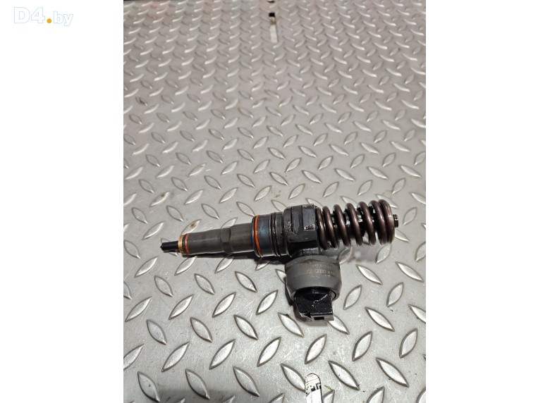 Форсунка к Volkswagen Golf 2002 г.