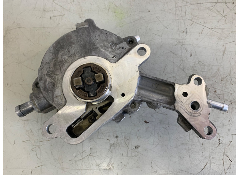 Насос тандемный к Audi A4, 2005г.