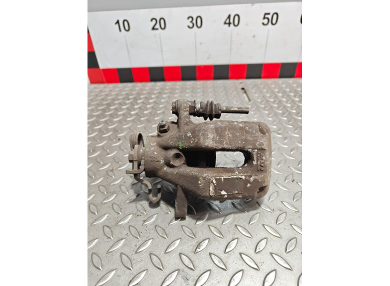 Суппорт задний левый к Peugeot 607, 2006г.