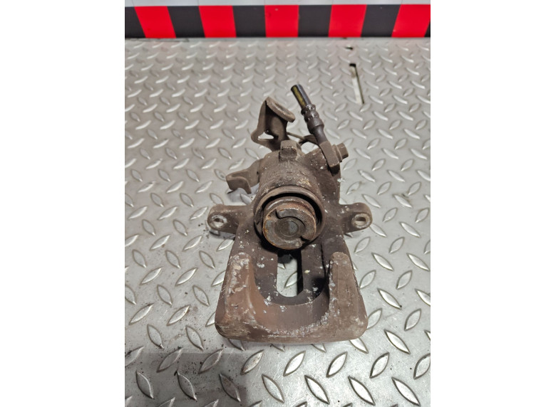 Суппорт задний правый к Peugeot 607, 2006г.