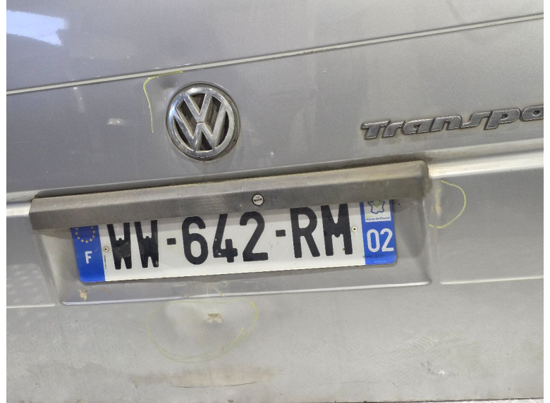Накладка подсветки номера к Volkswagen Transporter, 1998г.