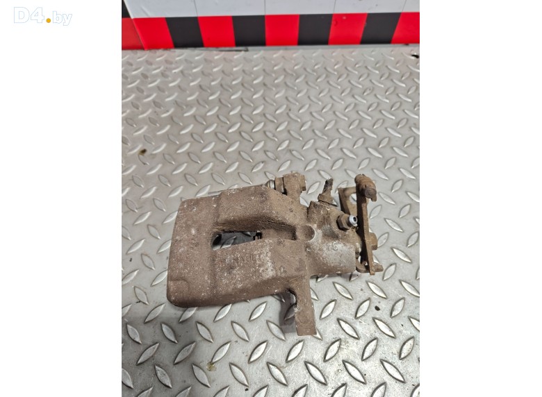 Суппорт задний левый к Renault Megane 2009 г.