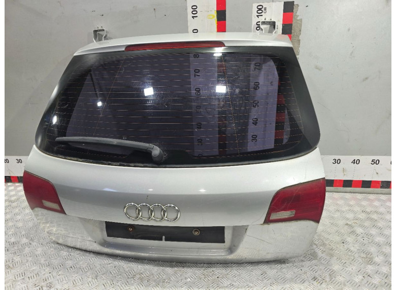 Стоп-сигнал к Audi A6, 2006г.