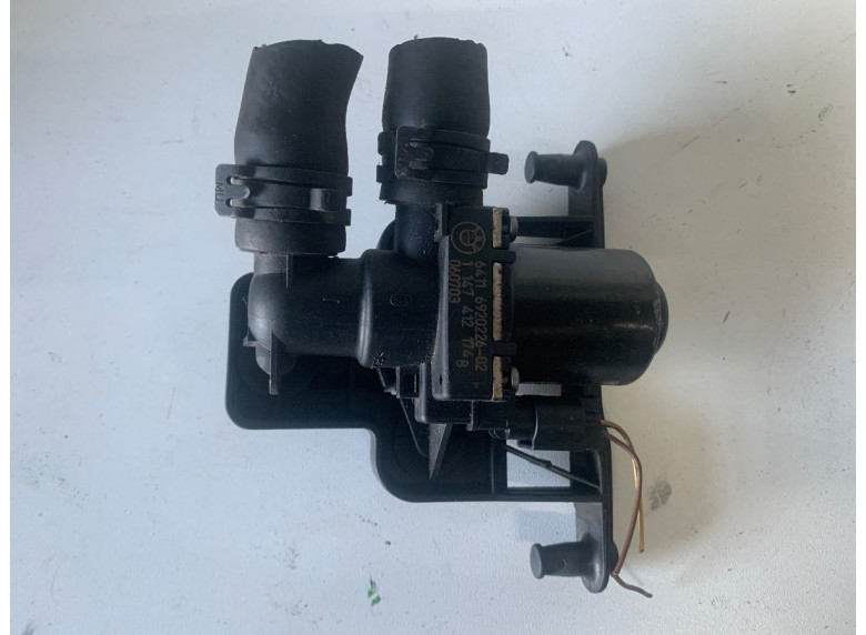 Кран отопителя (печки) к BMW 5 E60/E61, 2007г.