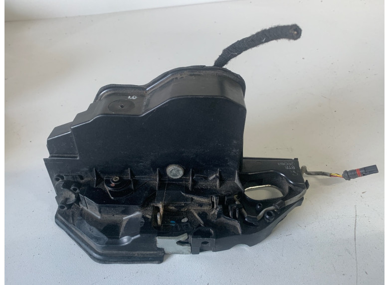 Замок двери задней левой к BMW 5 E60/E61, 2007г.