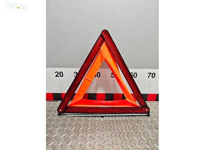 Знак аварийной остановки к Audi A6 2006 г.