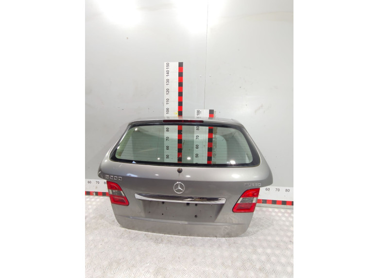 Фонарь крышки багажника левый к Mercedes B W245, 2005г.